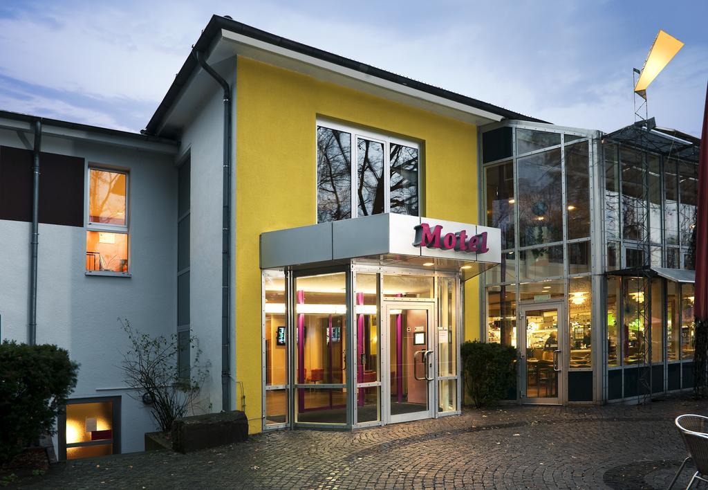 Hotel Hannover-Garbsen Exterior photo