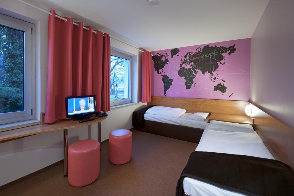 Hotel Hannover-Garbsen Exterior photo