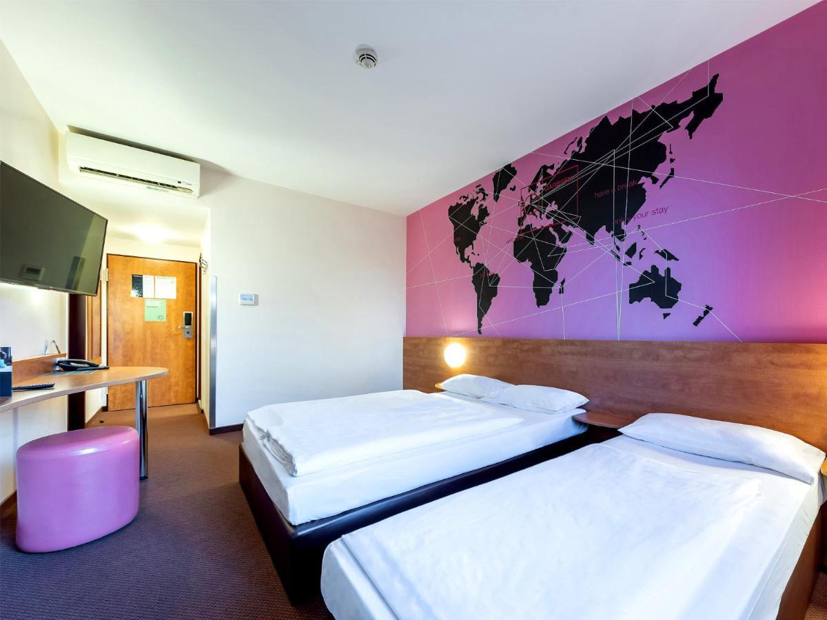 Hotel Hannover-Garbsen Exterior photo